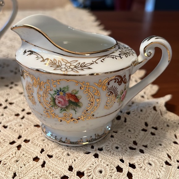 Vintage Chikaramchi handpainted sugar and creamer 1930 - Picture 2 of 7